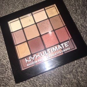 NYX Warm Neutrals Eyeshadow Palette